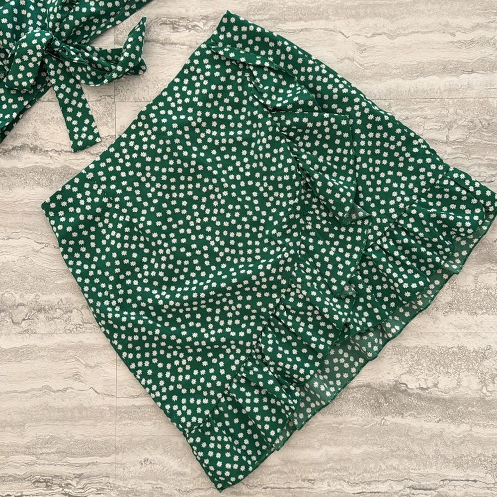 Green Floral Skirt Set - Picture 3 of 4